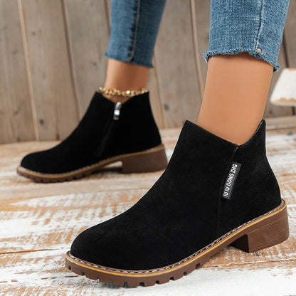 👢 🔥 Női oldalsó cipzárral ellátott alacsony sarkú bokacsizma