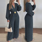🔗 Elegáns V-nyakú, széles szárú jumpsuit övvel